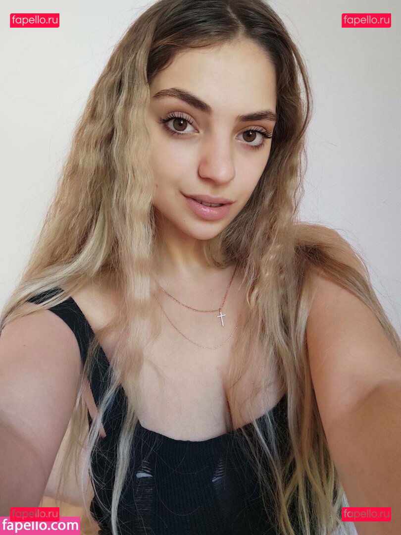 Monica / monica01.03 / monica013 Onlyfans Photo Gallery 