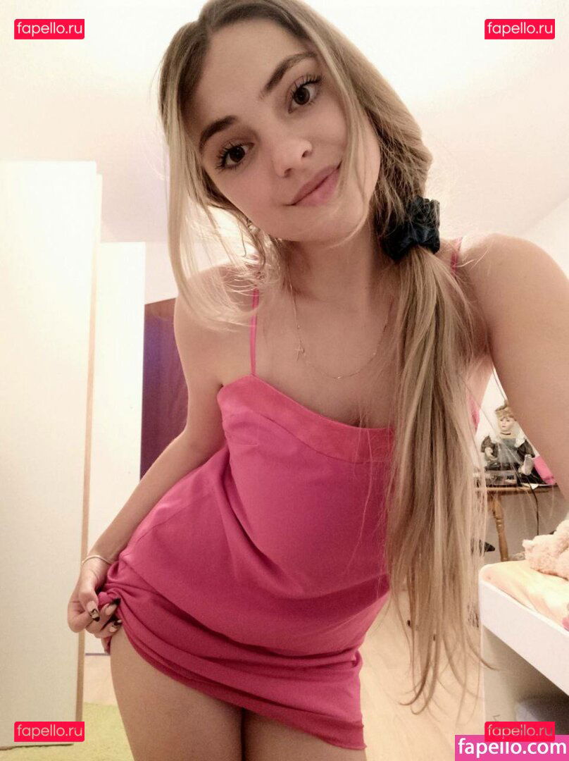 Monica / monica01.03 / monica013 Onlyfans Photo Gallery 