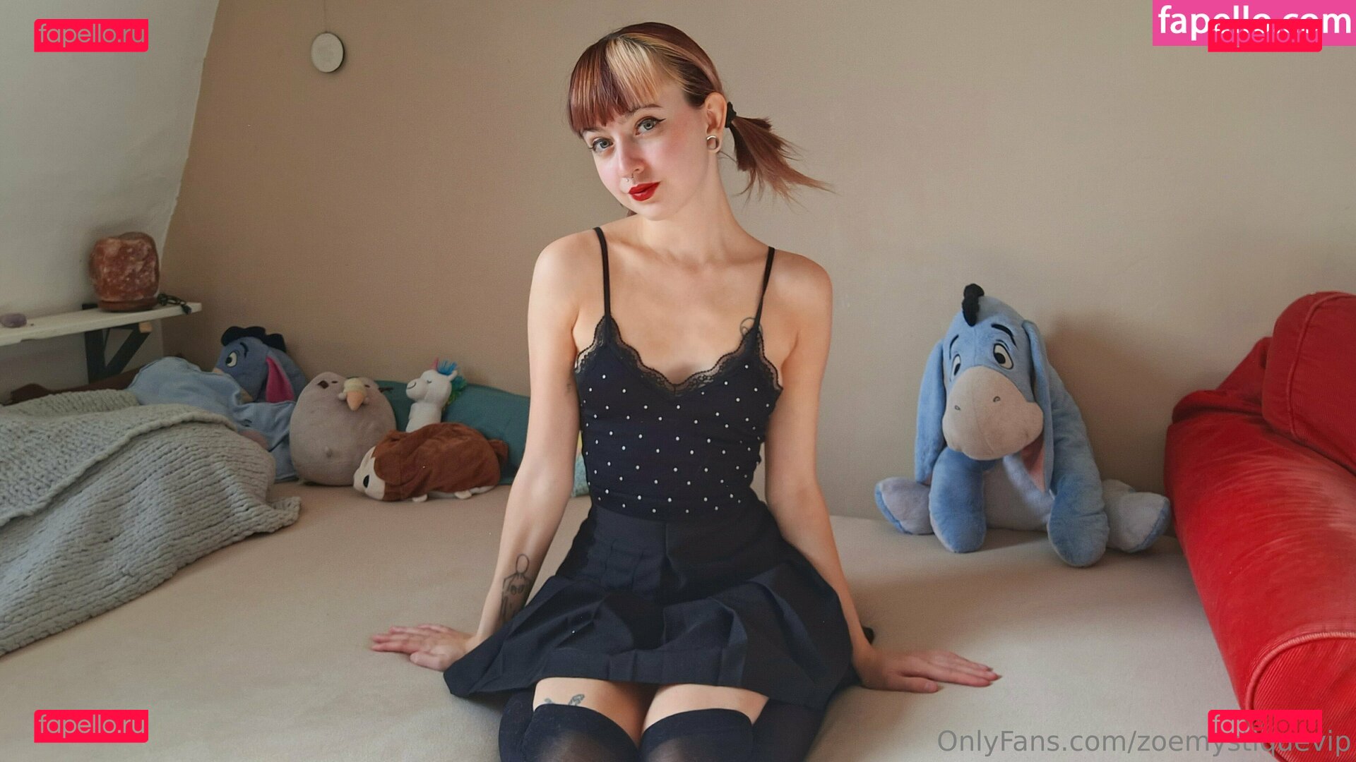 zoe_m1stique.x / zoemystiqueee Onlyfans Photo Gallery 