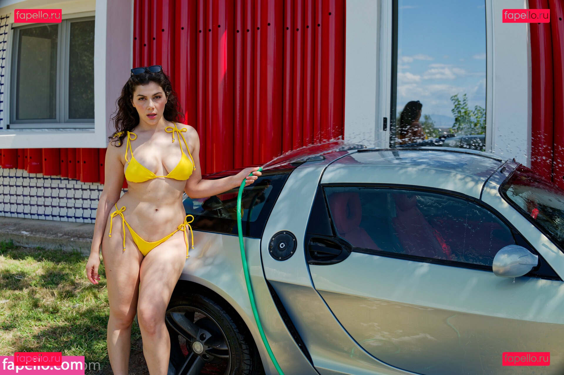 instavalentinanappi / valenappi Onlyfans Photo Gallery 