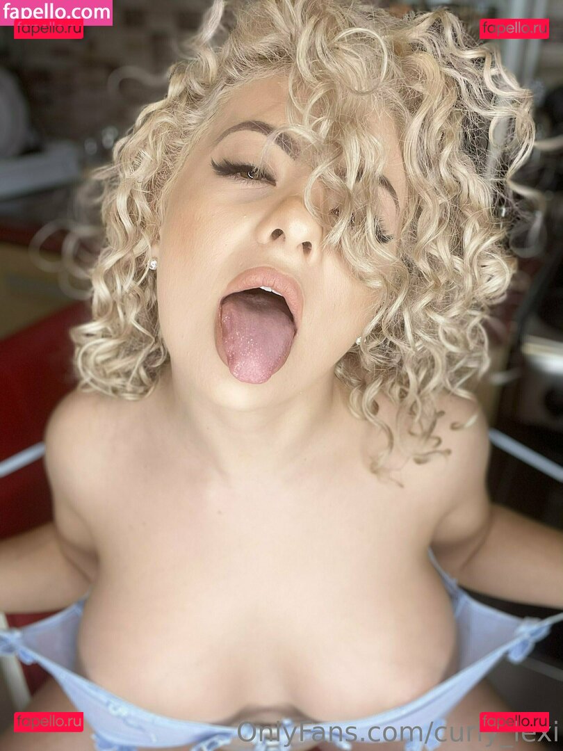 curly_lexi / curly_lexie Onlyfans Photo Gallery 
