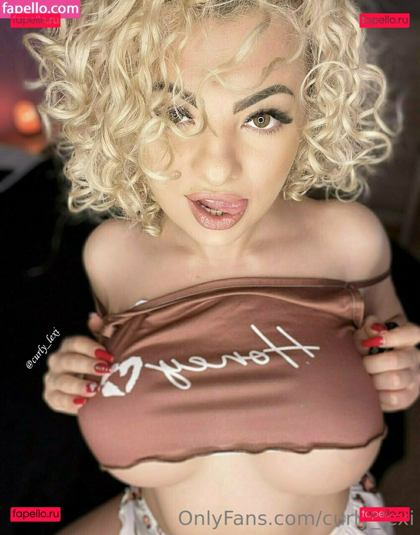 curly_lexi / curly_lexie Onlyfans Photo Gallery 
