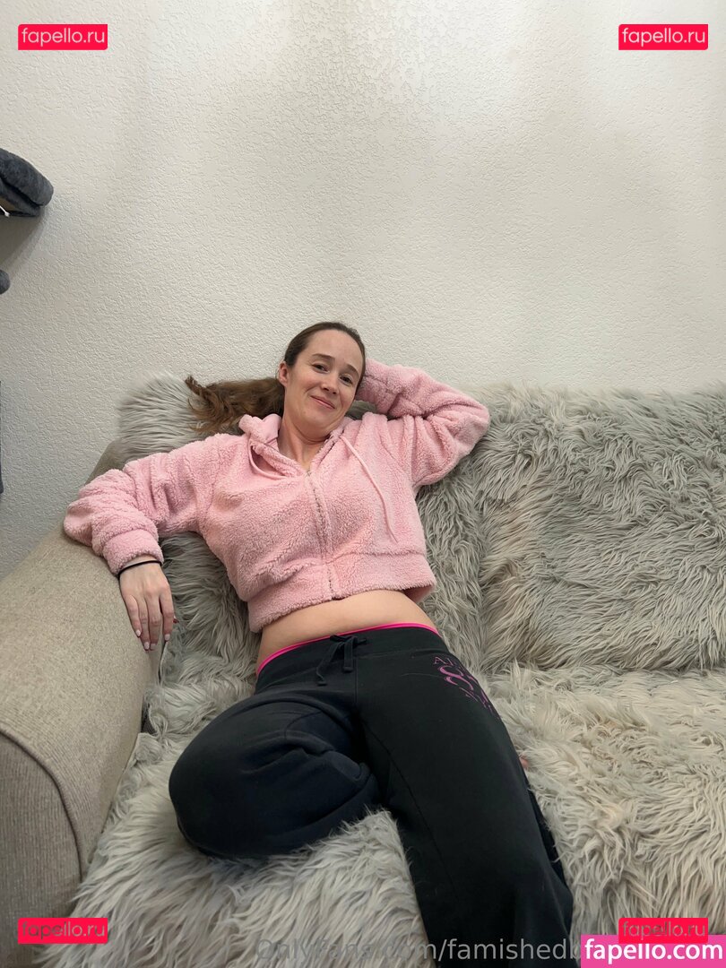 famishedbubblesfree Nude Onlyfans Photo 29