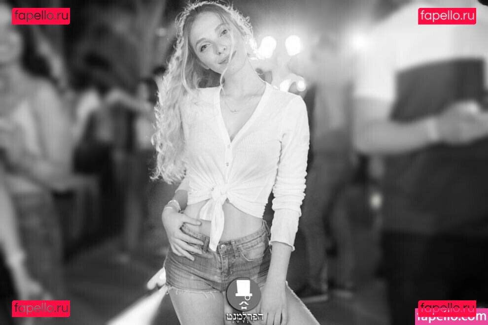 Tiny Miny Mo / tiny.miny.mo / tiny_miny Onlyfans Photo Gallery 