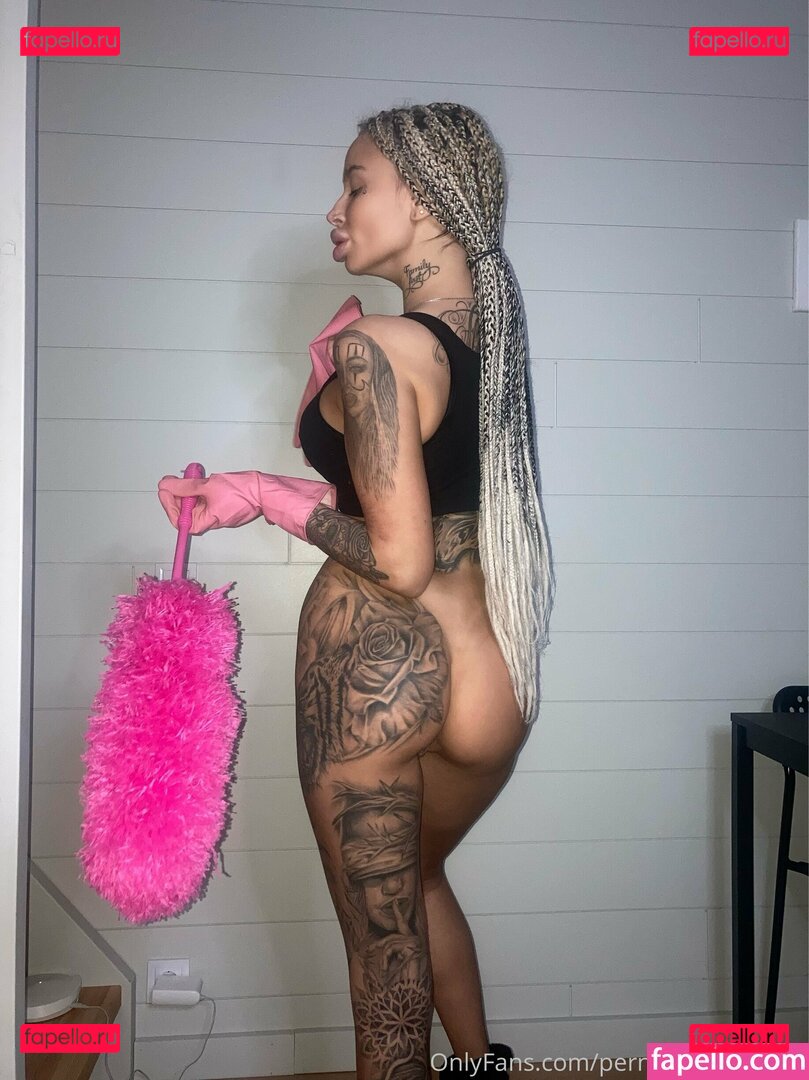pernillahakansson / pernillasspicy Nude Onlyfans Photo 33