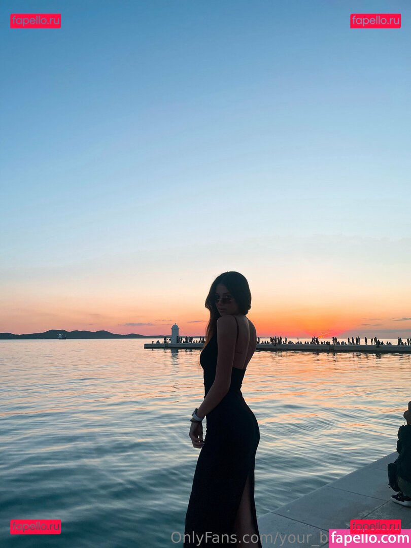 your_baby_model Onlyfans Photo Gallery 