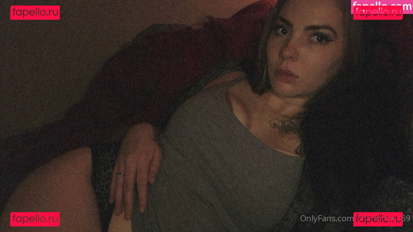 charlotte6869 / emily.hale6869 Onlyfans Photo Gallery 