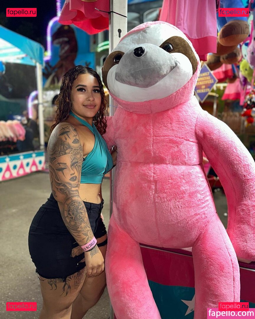 playgirlredhead / ygdestinyy Onlyfans Photo Gallery 