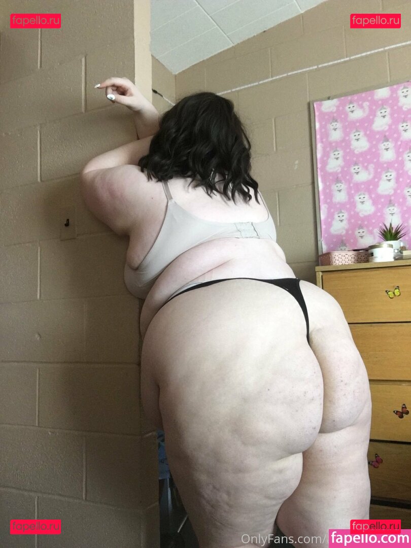 angelikespizza / angepizza Onlyfans Photo Gallery 