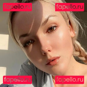 innocent.isabel / innocentisabel Onlyfans Photo Gallery 