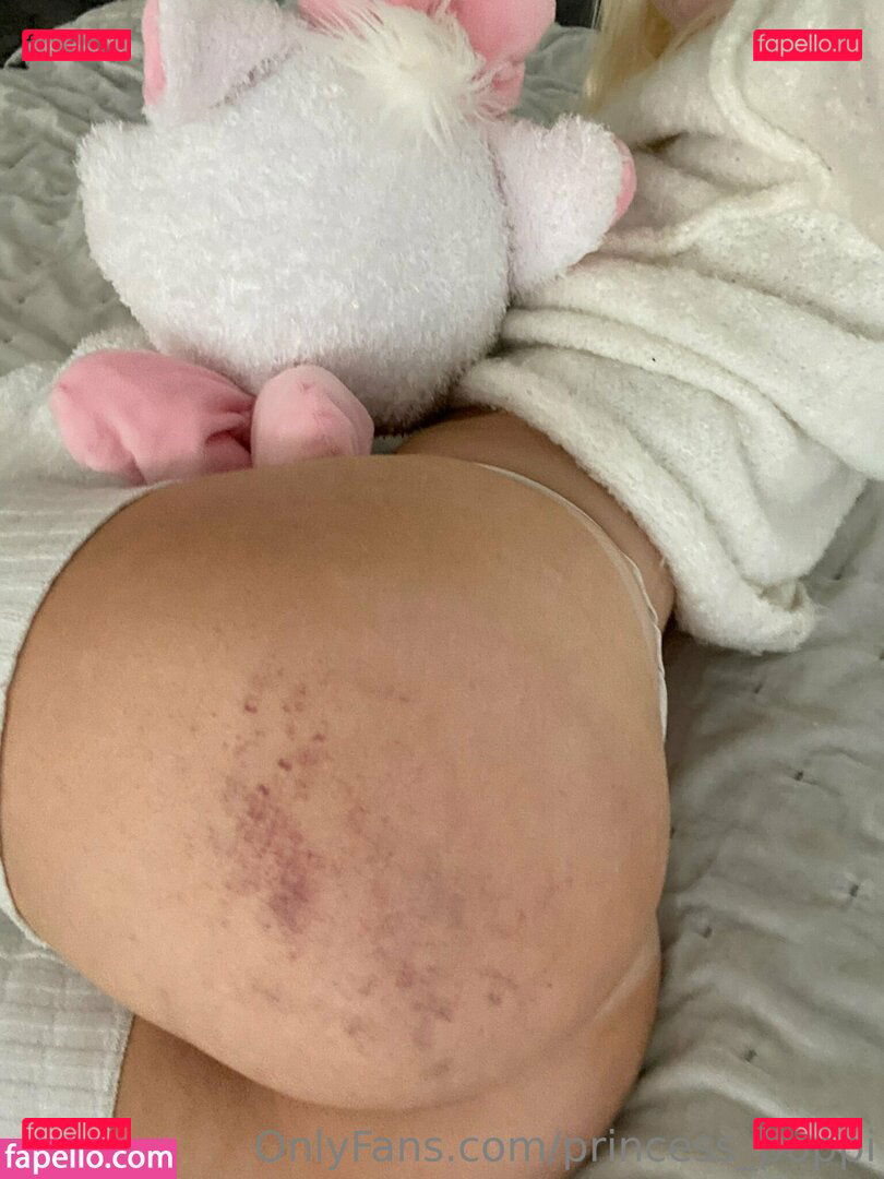 Poppidoux / Princess_Poppi / daisywaifufree / princess_poppy_vt Onlyfans Photo Gallery 