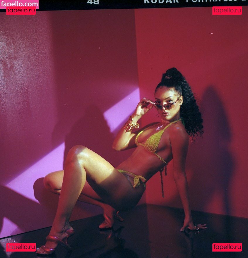 Izabela Guedes / Izabela4 / izabelag4 Onlyfans Photo Gallery 