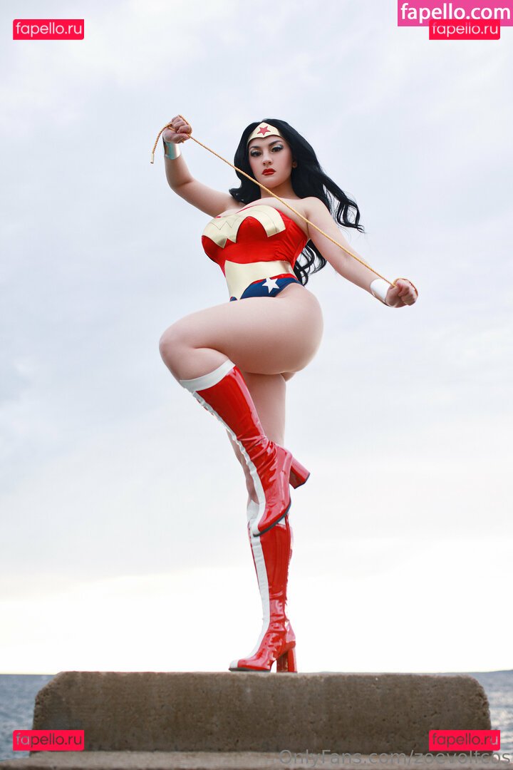 zoevolf / zoevolfcos Onlyfans Photo Gallery 