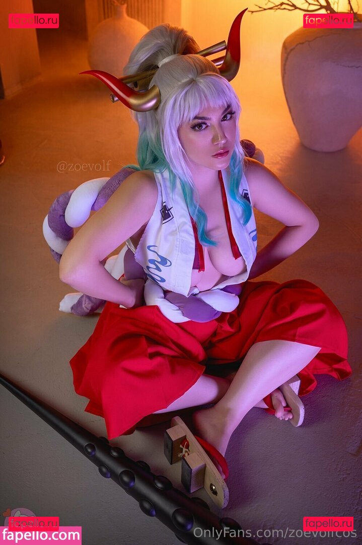 zoevolf / zoevolfcos Onlyfans Photo Gallery 