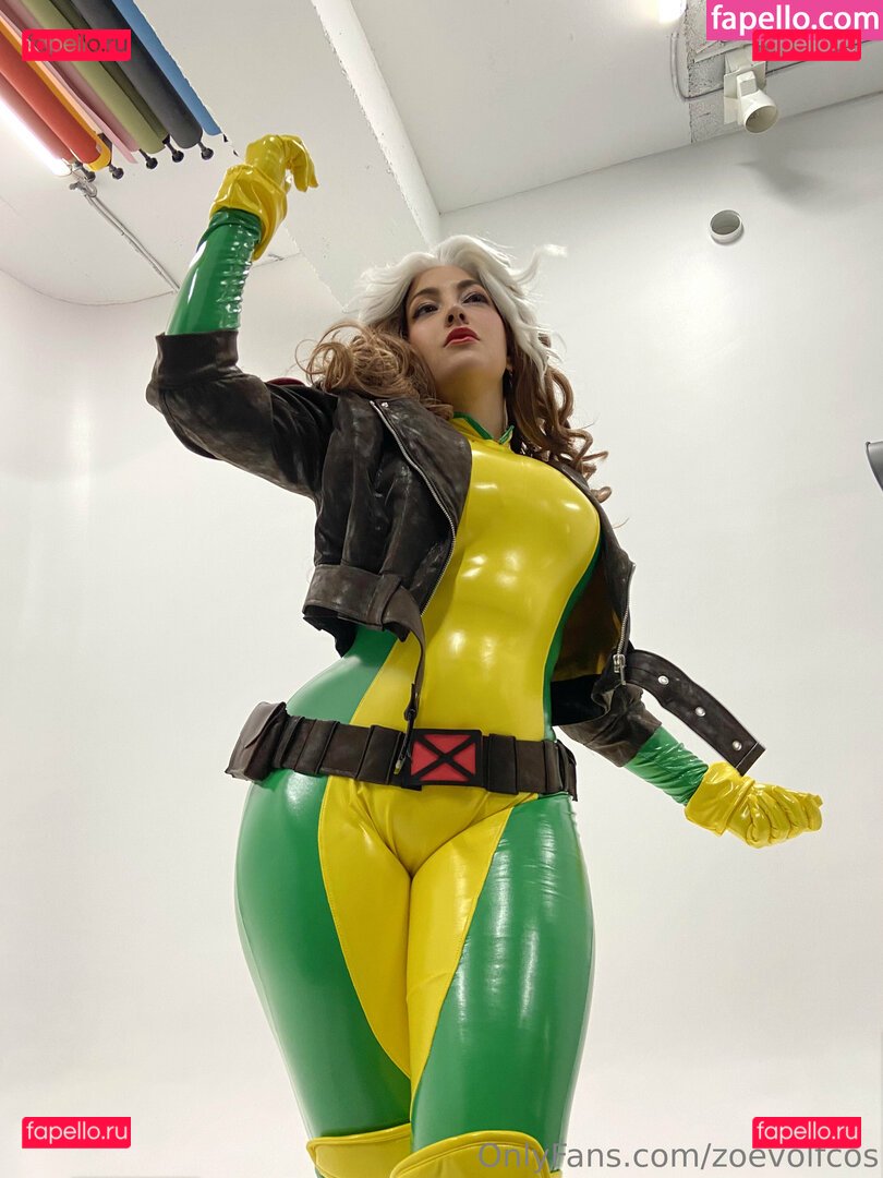 zoevolf / zoevolfcos Onlyfans Photo Gallery 