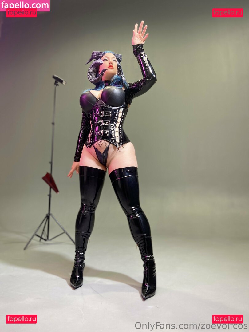 zoevolf / zoevolfcos Onlyfans Photo Gallery 