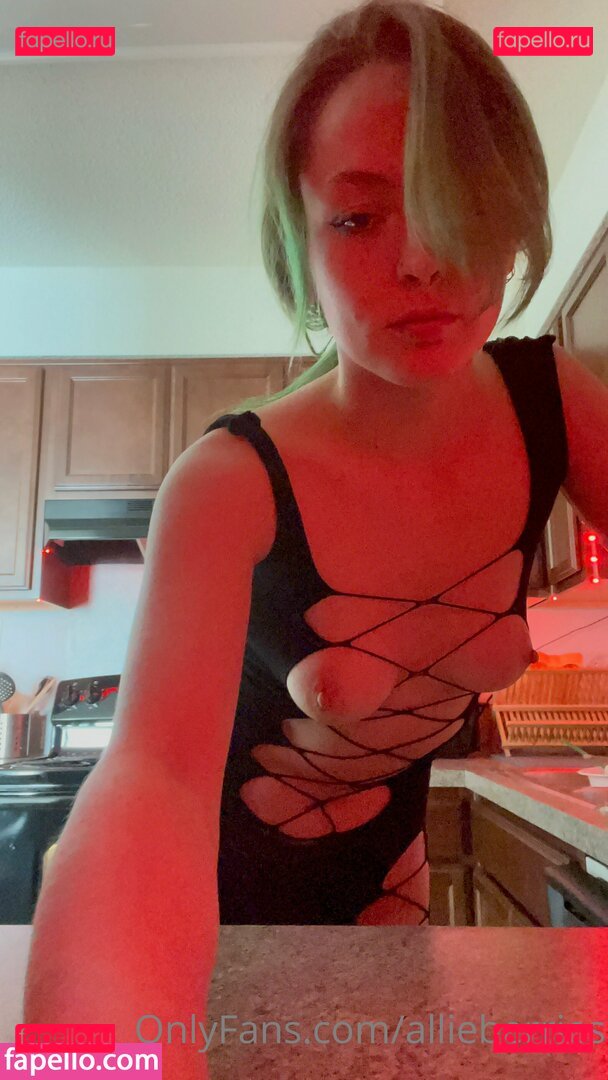 Allieberries / Buggybabyy / allieberry Onlyfans Photo Gallery 