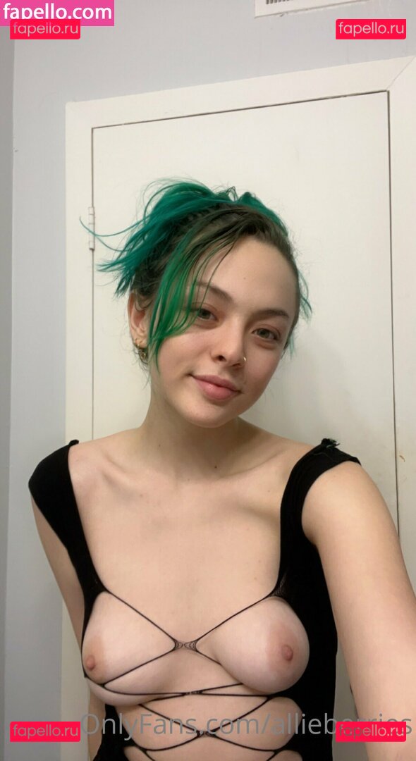 Allieberries / Buggybabyy / allieberry Onlyfans Photo Gallery 