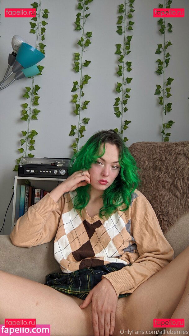 Allieberries / Buggybabyy / allieberry Onlyfans Photo Gallery 