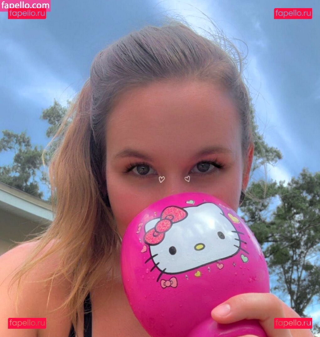 BumpinBaccas / Busty Lactating Milf / https: Onlyfans Photo Gallery 