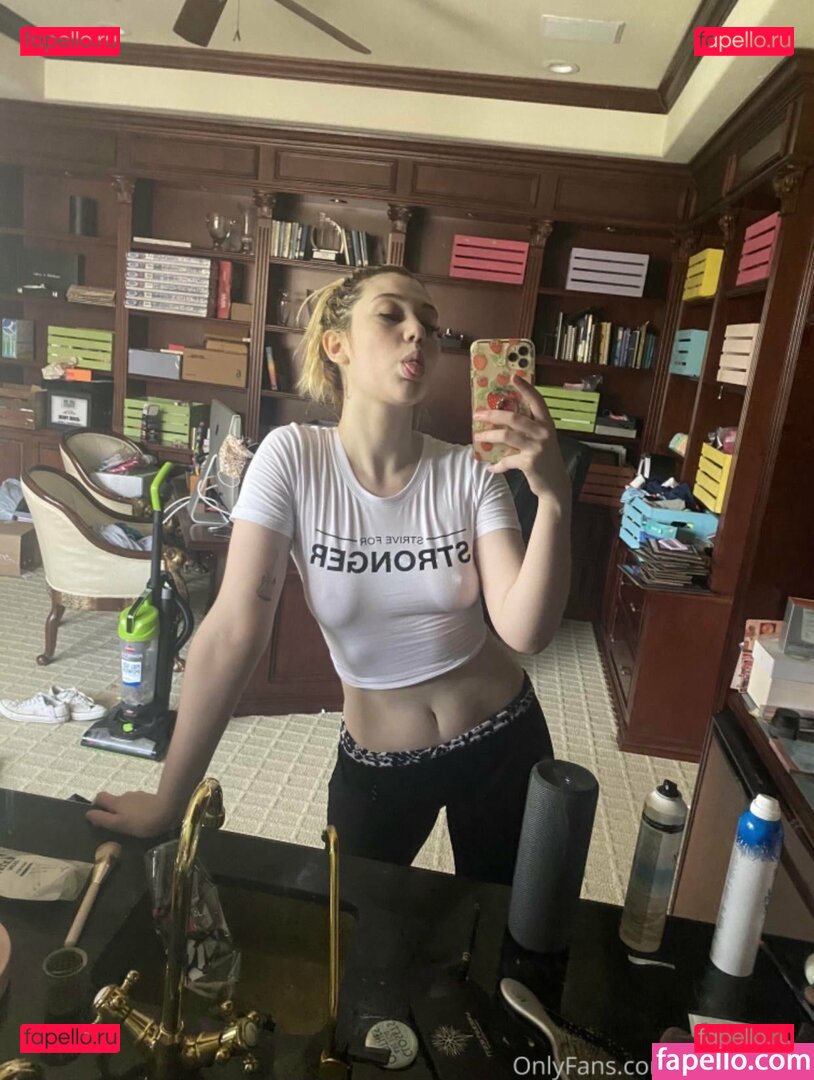 Jessie Paege / itsjessiepaege / jessiepaege / www.youtube.com Onlyfans Photo Gallery 