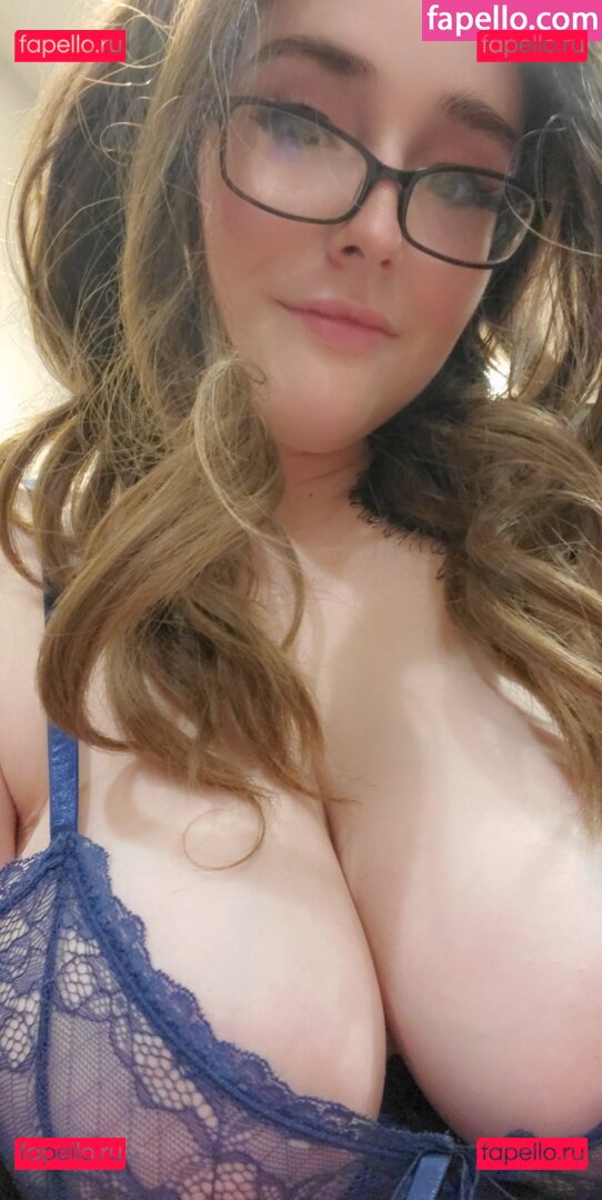 Sophia Swallow / https: / sophiesophia Onlyfans Photo Gallery 