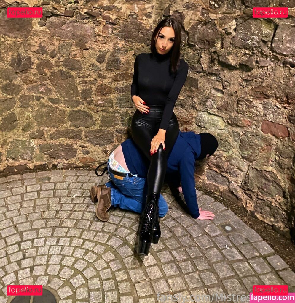 MistressLHush Nude Onlyfans Photo 26