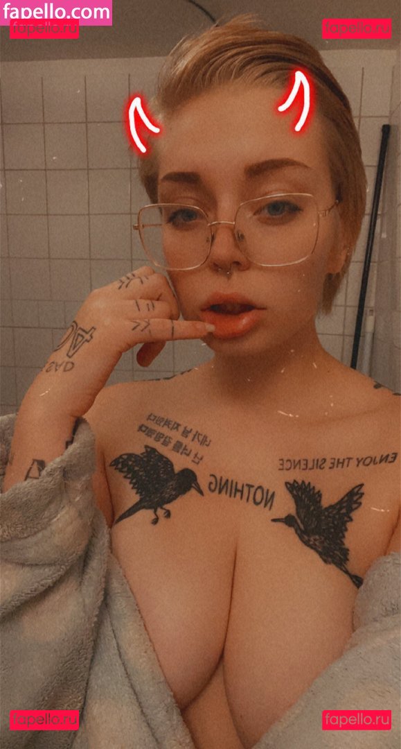 Shelley Floryd / eazelox / kukar.ut / secludere Onlyfans Photo Gallery 