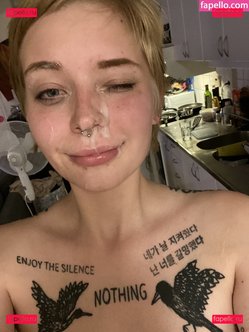 Shelley Floryd / eazelox / kukar.ut / secludere Onlyfans Photo Gallery 