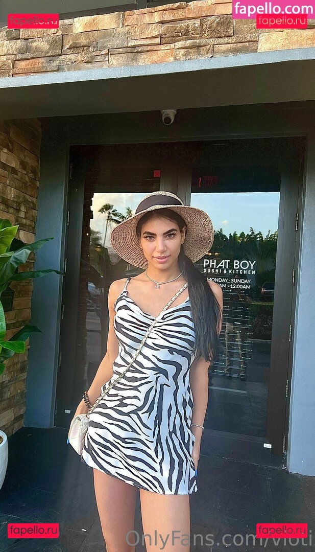 vioti / vioti_foods Onlyfans Photo Gallery 