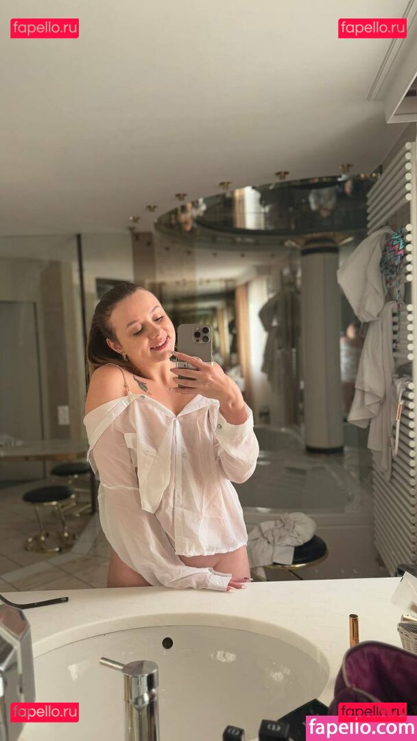 mika_tyan Nude Onlyfans Photo 19