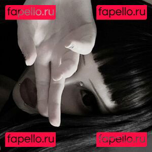 urstitched / veildose / vmvideo Onlyfans Photo Gallery 