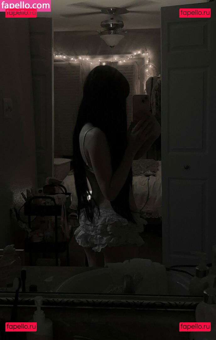 urstitched / veildose / vmvideo Onlyfans Photo Gallery 