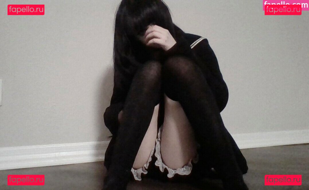 urstitched / veildose / vmvideo Onlyfans Photo Gallery 