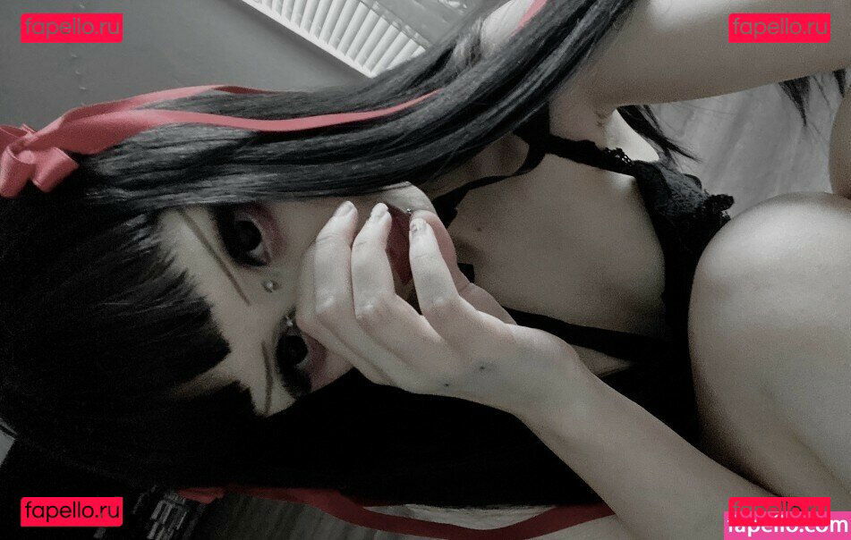 urstitched / veildose / vmvideo Onlyfans Photo Gallery 