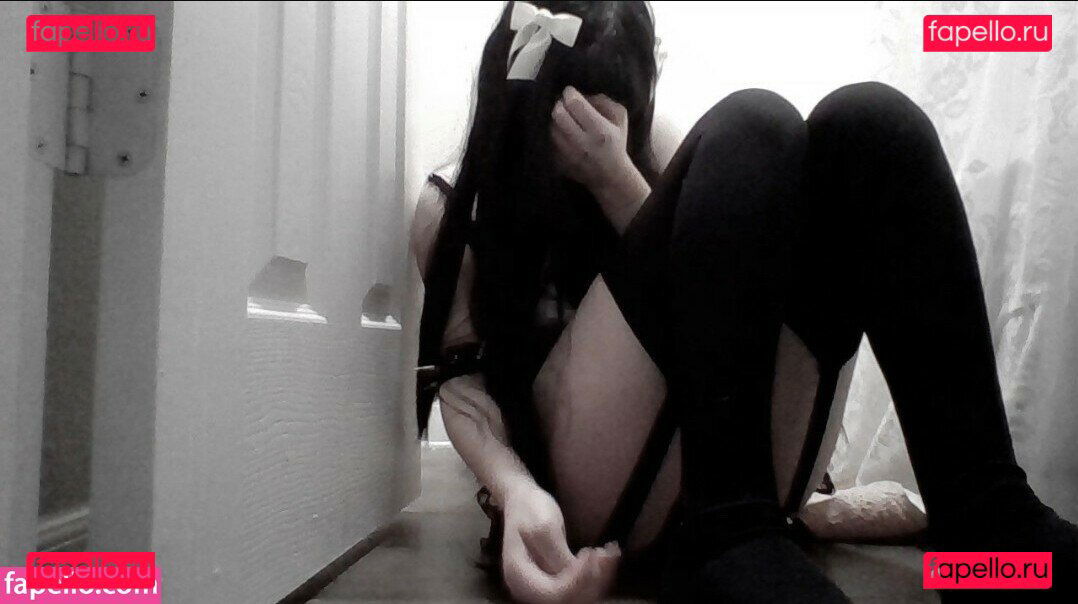 urstitched / veildose / vmvideo Onlyfans Photo Gallery 