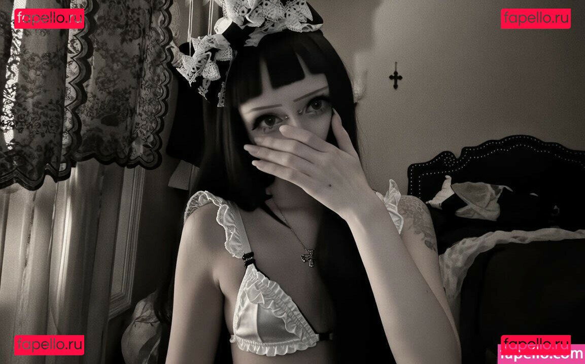 urstitched / veildose / vmvideo Onlyfans Photo Gallery 