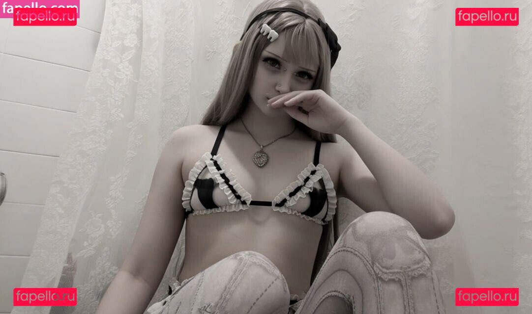 urstitched / veildose / vmvideo Onlyfans Photo Gallery 