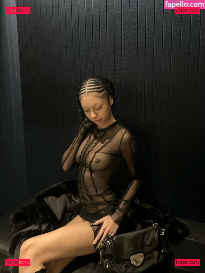 Chas C / Finegalchas / icygalchas Onlyfans Photo Gallery 