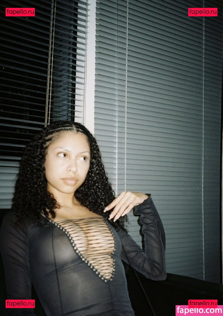 Chas C / Finegalchas / icygalchas Onlyfans Photo Gallery 