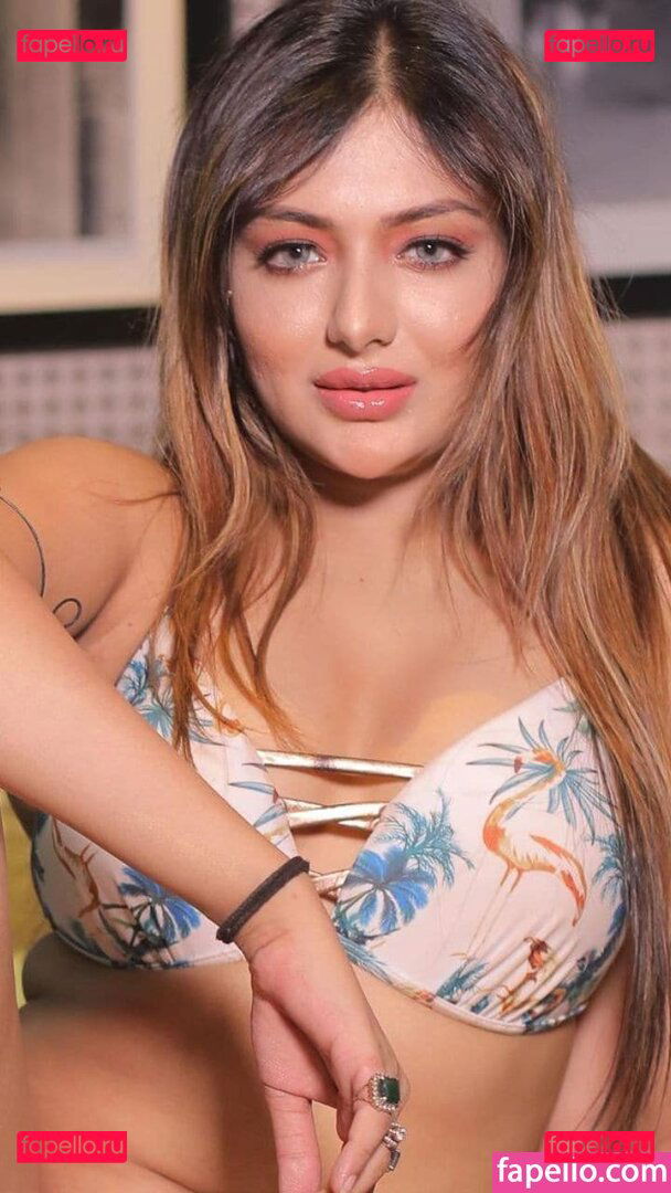 Khushi Mukherjee Onlyfans Photo Gallery 