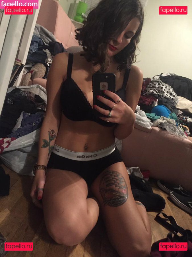 emmmy Nude Onlyfans Photo 4