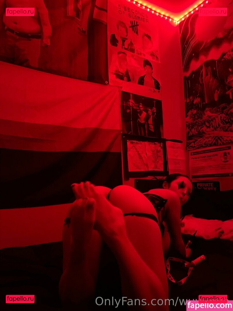 wuvmia / wuvvmia Onlyfans Photo Gallery 