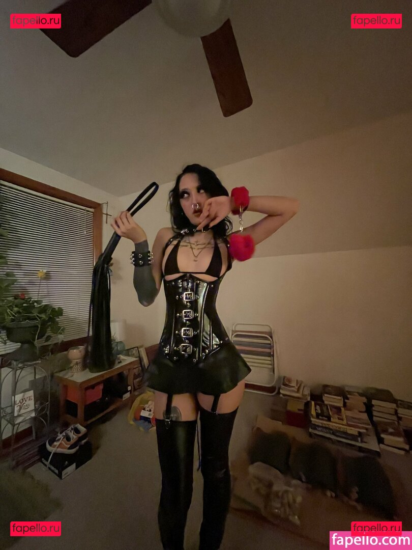 wuvmia / wuvvmia Onlyfans Photo Gallery 