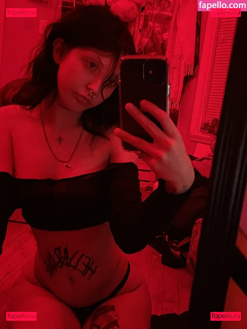 wuvmia / wuvvmia Onlyfans Photo Gallery 