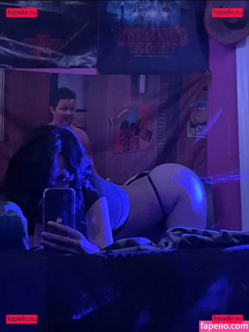 wuvmia / wuvvmia Onlyfans Photo Gallery 