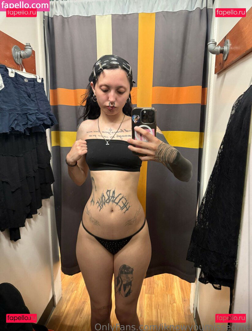 wuvmia / wuvvmia Onlyfans Photo Gallery 