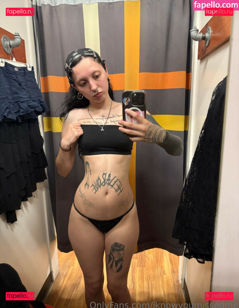 wuvmia / wuvvmia Onlyfans Photo Gallery 