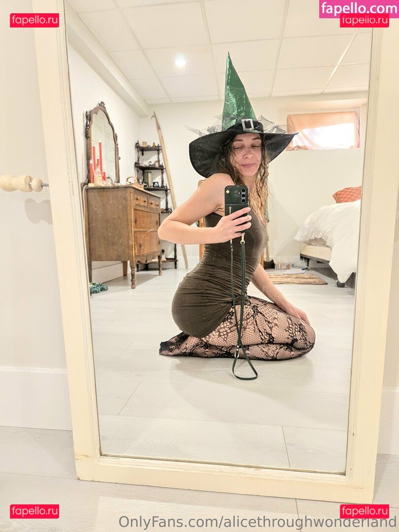 alicethroughwonderland Nude Onlyfans Photo 38