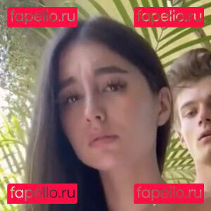 Wer ist sie ? / https: / sorrygirlss_ / throatgoatsell Onlyfans Photo Gallery 